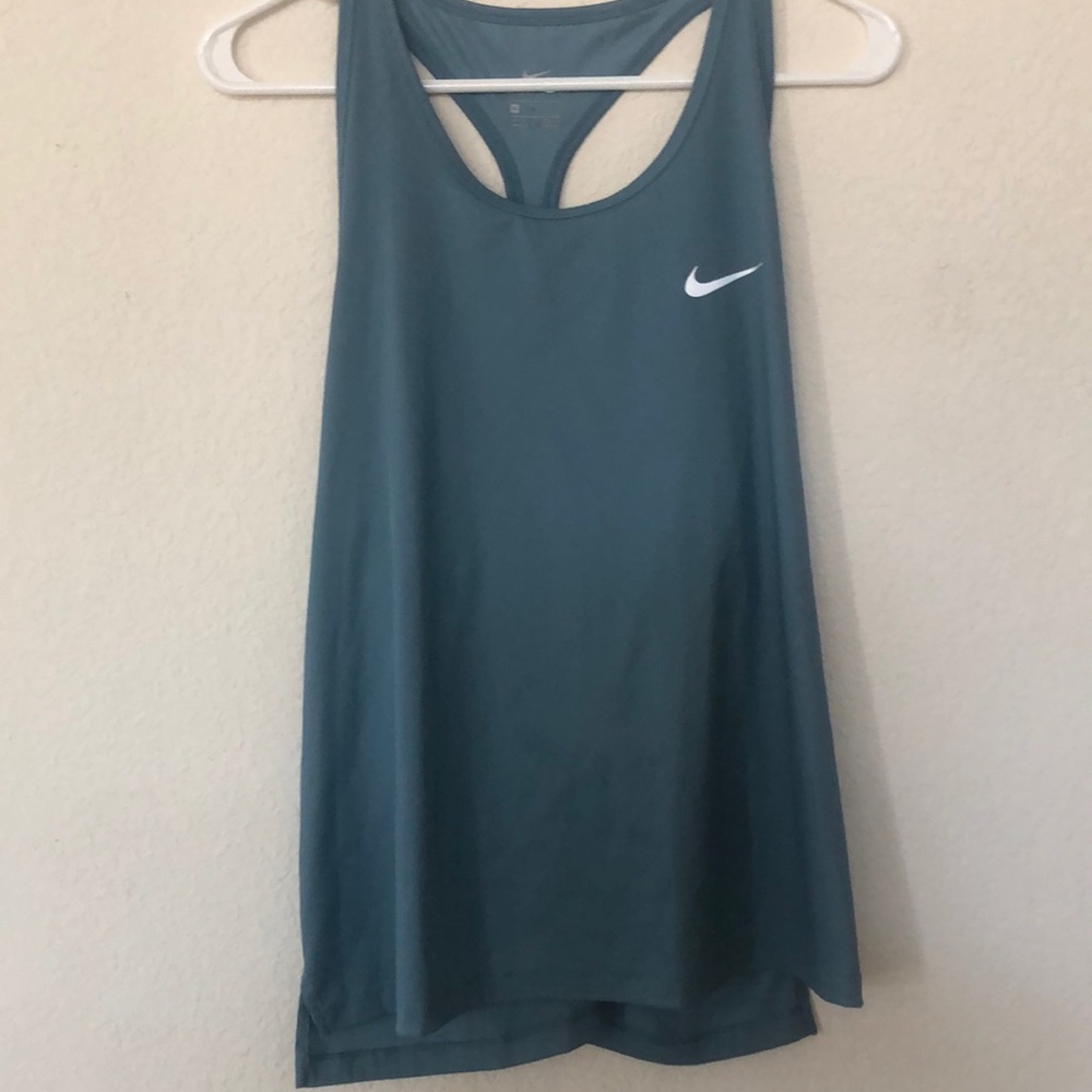 Nike size extra-large racer back ribbed tank
